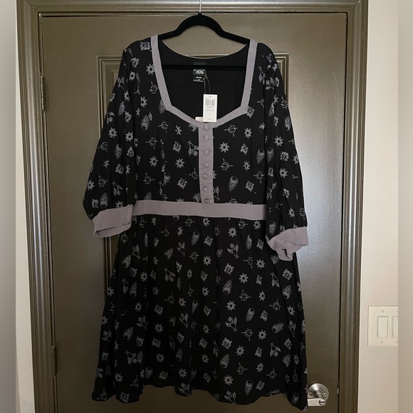 Her Universe Shadow And Bone Grisha Icons Dress Plus Size 4 NWT - Picture 2 of 5